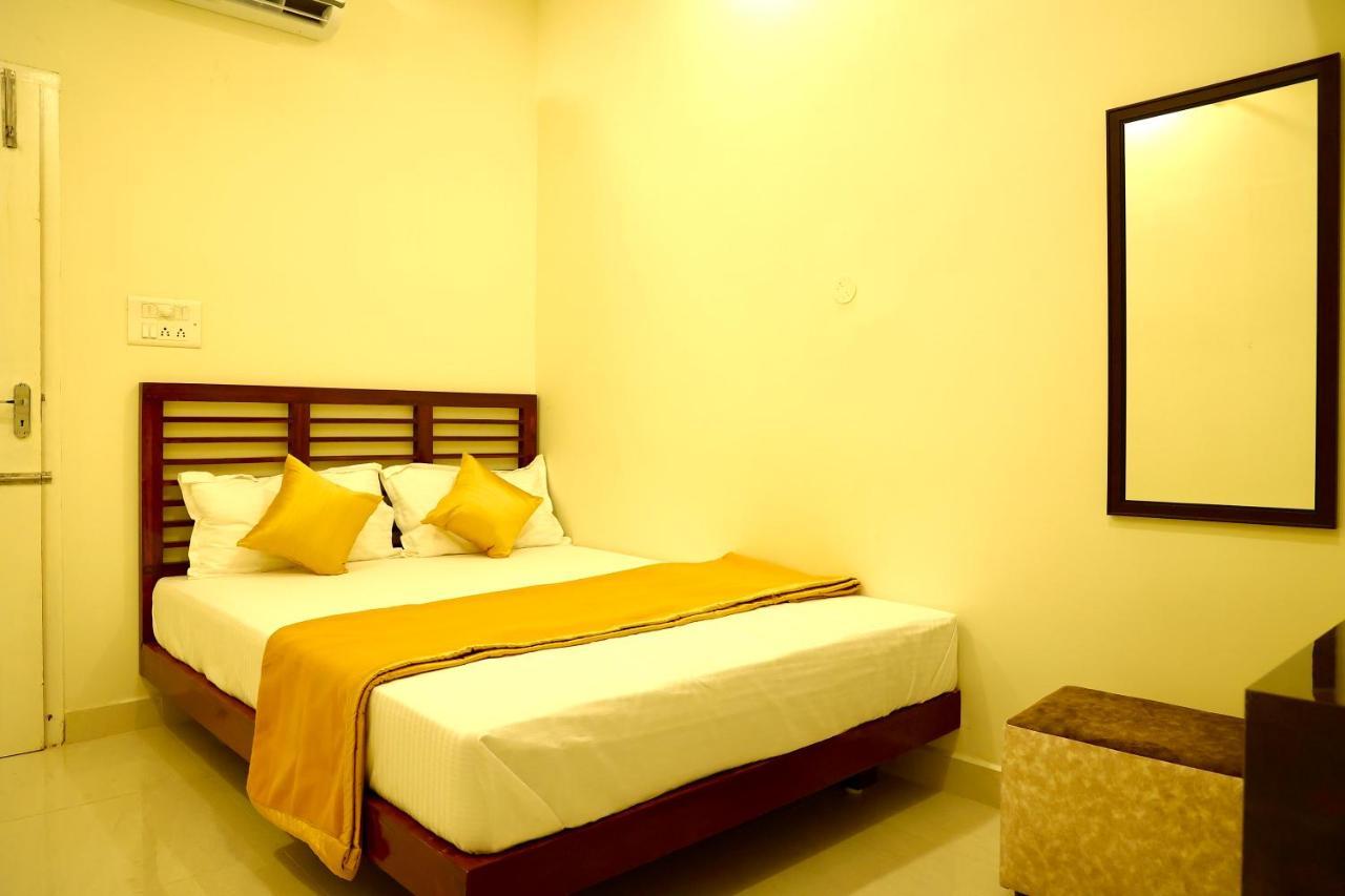 Jack'S Den Residency Hotel Puducherry Buitenkant foto