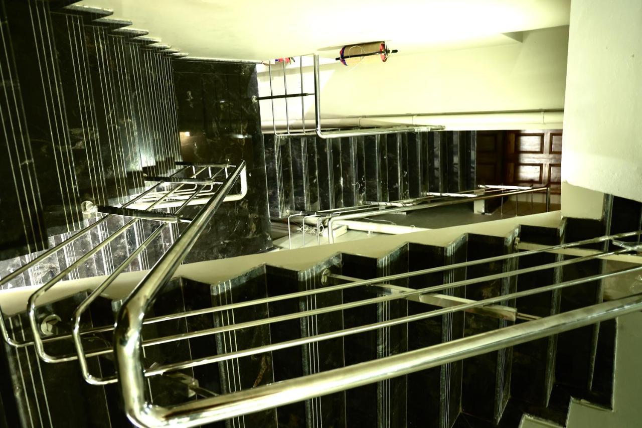 Jack'S Den Residency Hotel Puducherry Buitenkant foto