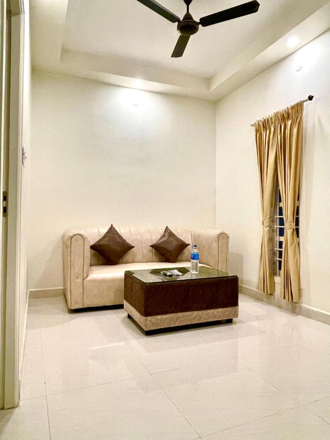 Jack'S Den Residency Hotel Puducherry Buitenkant foto